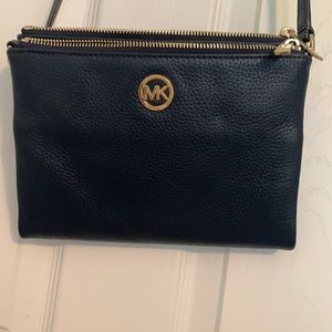 Navy Blue Michael Kors Crossbody Purse